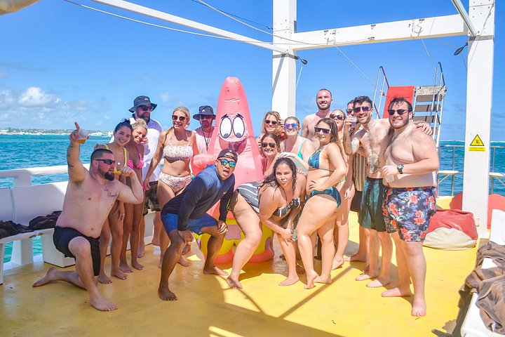 Crucero en barco solo para adultos con barra libre y snorkel en Punta Cana, foto 42 | wizardtrip