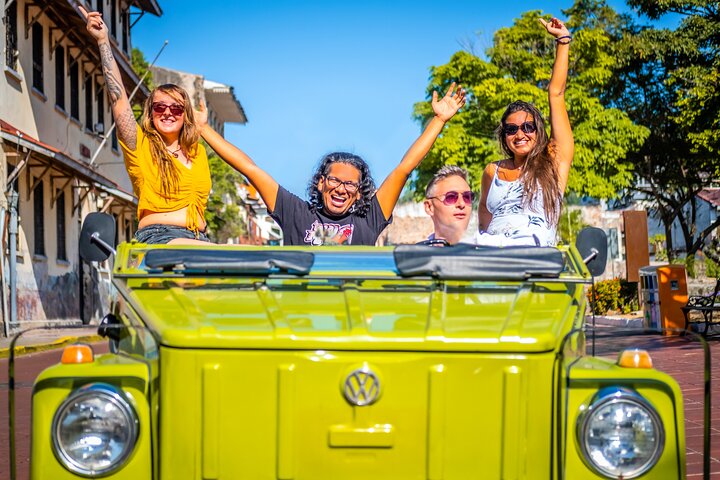 Private Panama City Tour im klassischen VW Safari | wizardtrip