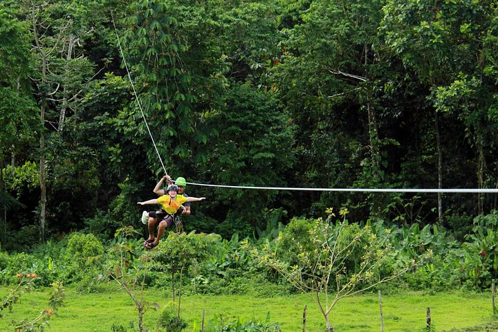 Aventura de tirolesa com vistas do Vulcão Arenal em La Fortuna, Costa Rica, foto 15 | wizardtrip