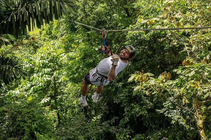 Aventura de tirolesa com vistas do Vulcão Arenal em La Fortuna, Costa Rica, foto 16 | wizardtrip