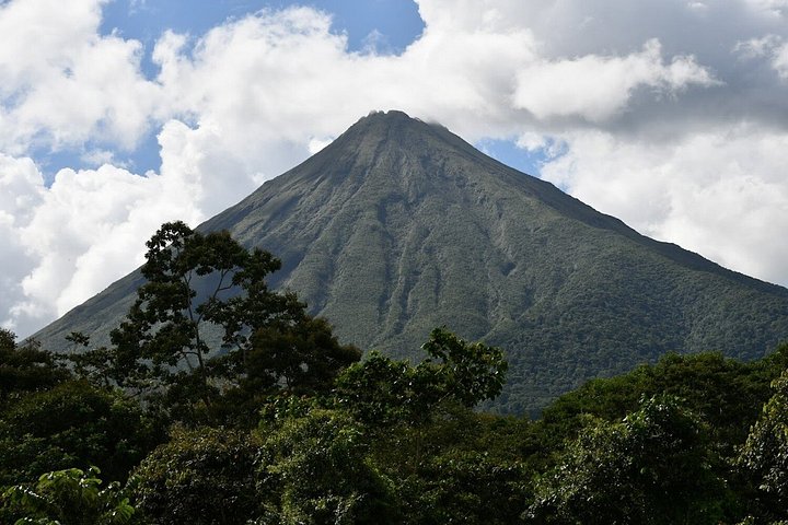 Aventura de tirolesa com vistas do Vulcão Arenal em La Fortuna, Costa Rica, foto 19 | wizardtrip
