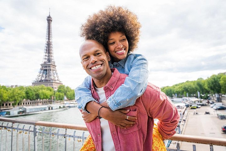 Professional photo shoot with Eiffel Tower views in Paris, photo 13 | wizardtrip