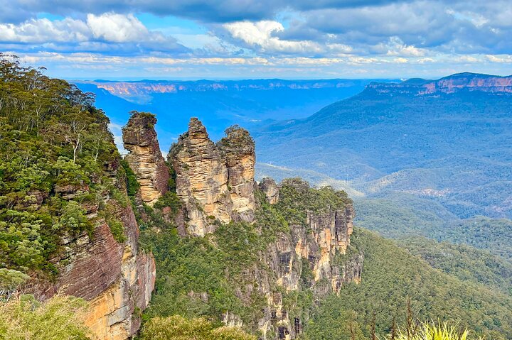 Blue Mountains Small Group Tour with Waterfall Walk & Fresh Lunch | wizardtrip