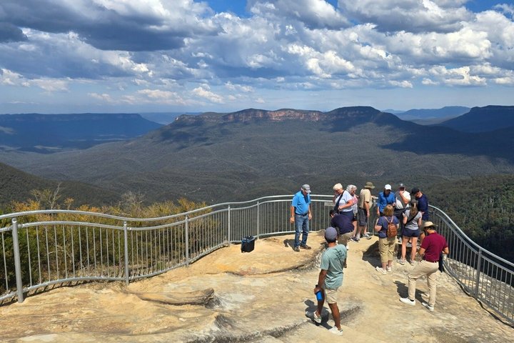 Découvrez les magnifiques Blue Mountains depuis Sydney avec des randonnées vers des cascades, des points de vue panoramiques et des conseils locaux lors d'un tour en petit groupe, photo 30 | wizardtrip