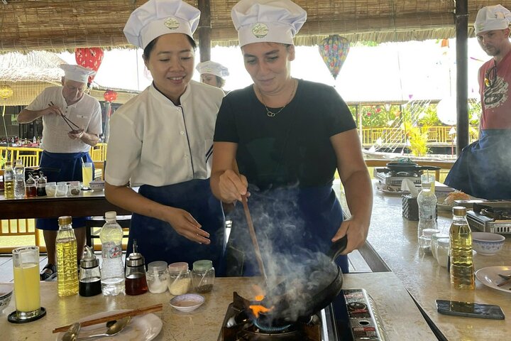 Hands-on Vietnamese cooking class and basket boat tour in Hoi An's coconut forest, photo 20 | wizardtrip
