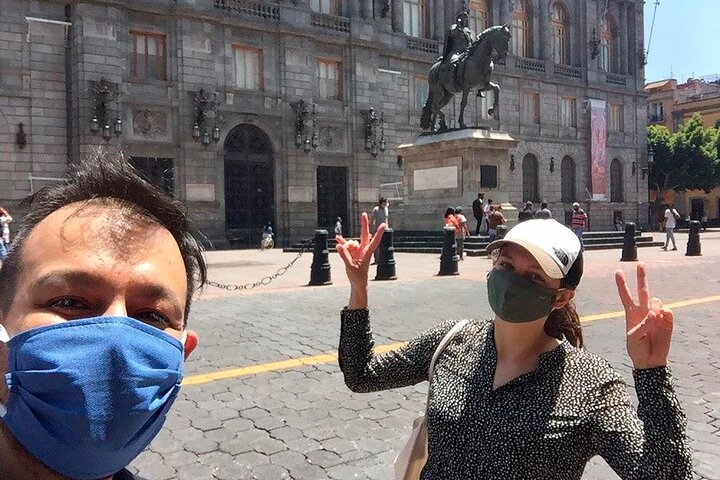 Walking tour through Mexico City's historic downtown, exploring landmarks and local culture, photo 11 | wizardtrip