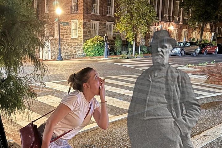 Um passeio noturno assustador explorando a história assombrada e lendas de Georgetown, Washington D.C, foto 7 | wizardtrip