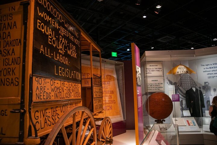 Recorrido guiado por los 3 museos principales del Smithsonian en Washington DC, incluido Air & Space, foto 17 | wizardtrip