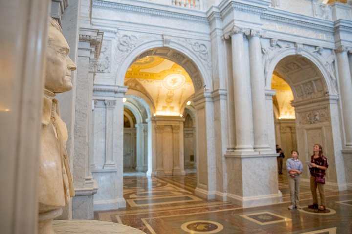 米国議会議事堂や国会図書館など、ワシントンD.C.のキャピトルヒルのランドマークを巡るガイドツアー、写真13 | wizardtrip
