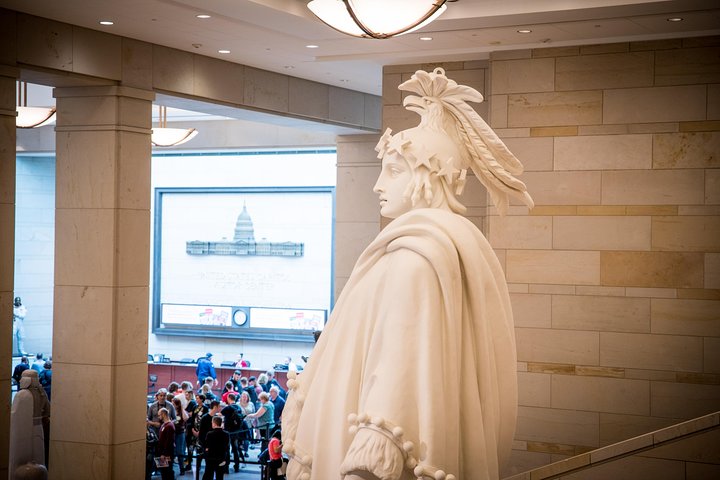 米国議会議事堂や国会図書館など、ワシントンD.C.のキャピトルヒルのランドマークを巡るガイドツアー、写真17 | wizardtrip