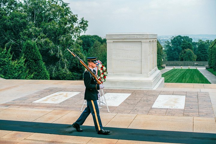 Guidet vandretur i Arlington National Cemetery, Washington DC, med vagtskifteceremoni, foto 18 | wizardtrip