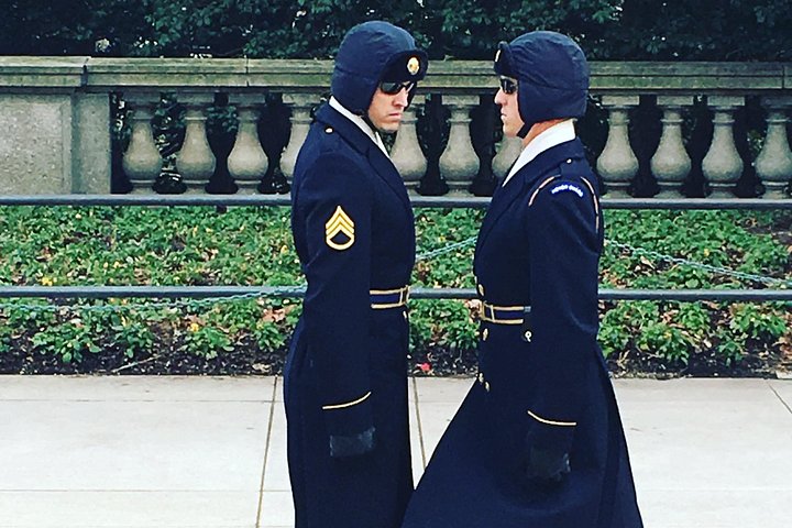 Guidet vandretur i Arlington National Cemetery, Washington DC, med vagtskifteceremoni, foto 23 | wizardtrip