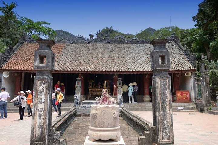 Excursion privée d'une journée à Ninh Binh depuis Hanoï, avec paysages, balades en bateau et sites culturels, photo 18 | wizardtrip
