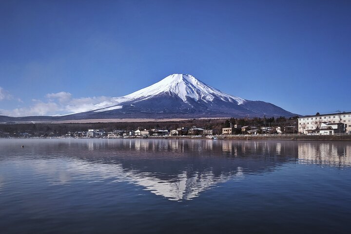 Excursión guiada de día completo al Monte Fuji, Japón, explorando lagos, cuevas, santuarios y pagodas, foto 6 | wizardtrip