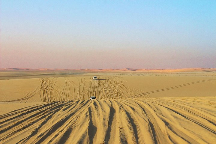 Scopri il deserto del Qatar con dune bashing, giri in cammello, sandboarding e il Mare Interno, foto 8 | wizardtrip