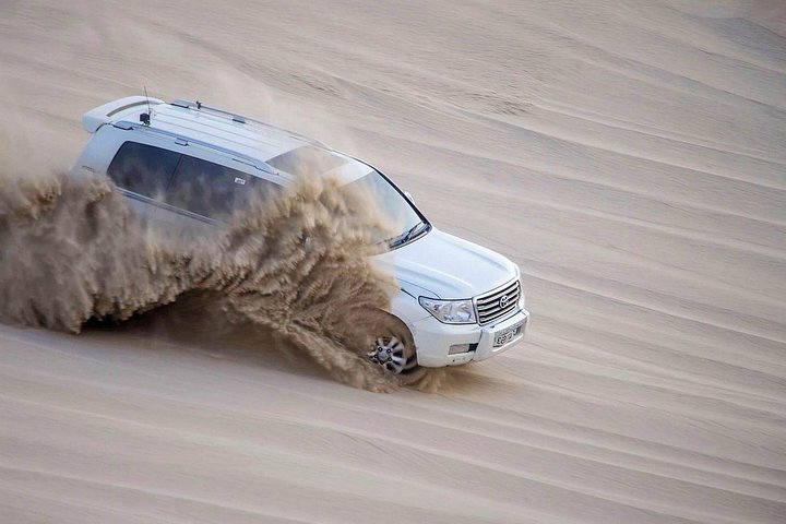 Scopri il deserto del Qatar con dune bashing, giri in cammello, sandboarding e il Mare Interno, foto 9 | wizardtrip