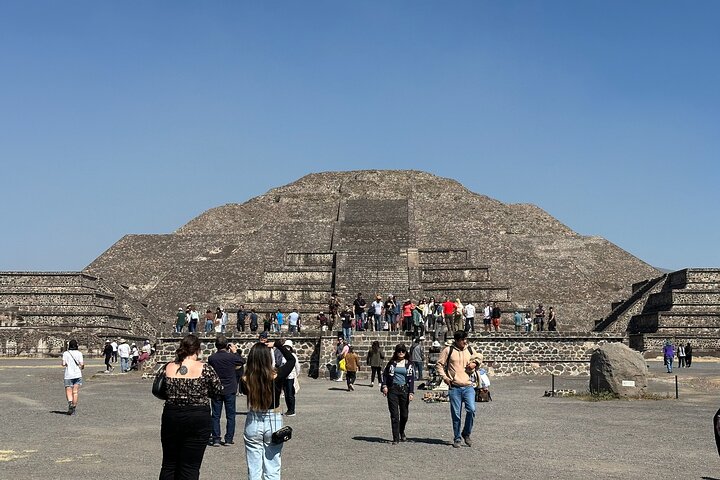 Excursion d'une journée aux pyramides de Teotihuacan, à la Basilique de Guadalupe et à la Plaza de las Tres Culturas au départ de Mexico, photo 14 | wizardtrip