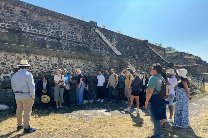 Excursion d'une journée aux pyramides de Teotihuacan, à la Basilique de Guadalupe et à la Plaza de las Tres Culturas au départ de Mexico, photo 15 | wizardtrip