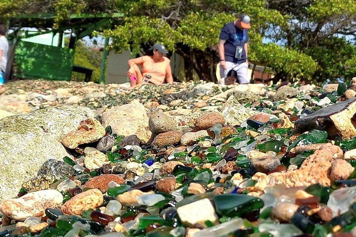 Kajak-Abenteuer zur Sea Glass Island in Aruba, Sammeln von buntem Seeglas, Foto 2 | wizardtrip