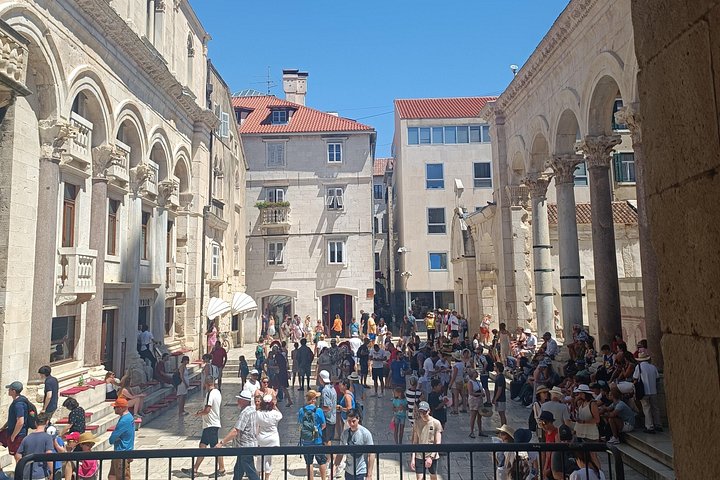 Historisk vandretur gennem Diocletians Palads og Splits gamle bydel, foto 7 | wizardtrip