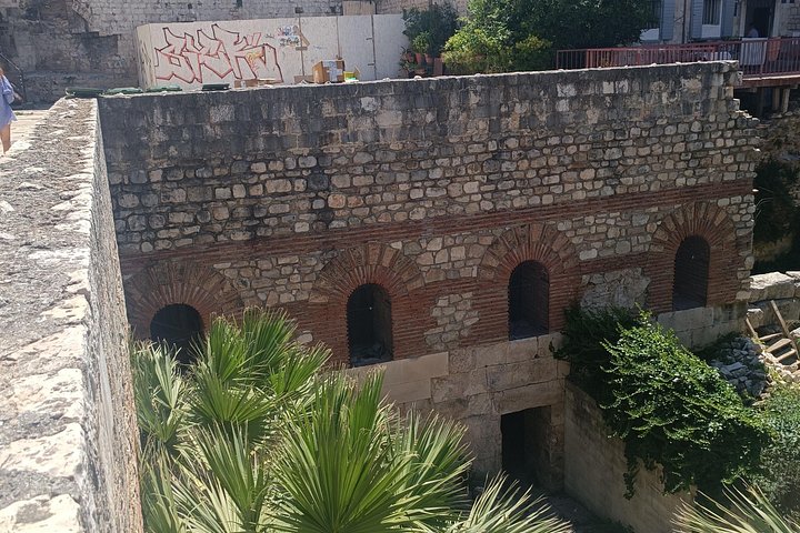 Historisk vandretur gennem Diocletians Palads og Splits gamle bydel, foto 8 | wizardtrip