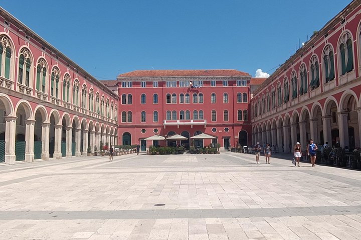 Historisk vandretur gennem Diocletians Palads og Splits gamle bydel, foto 10 | wizardtrip