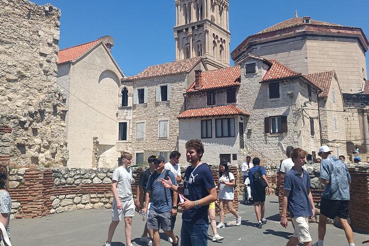 Historisk vandretur gennem Diocletians Palads og Splits gamle bydel, foto 13 | wizardtrip