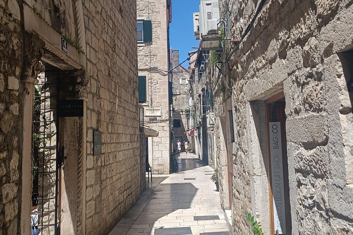 Historisk vandretur gennem Diocletians Palads og Splits gamle bydel, foto 18 | wizardtrip