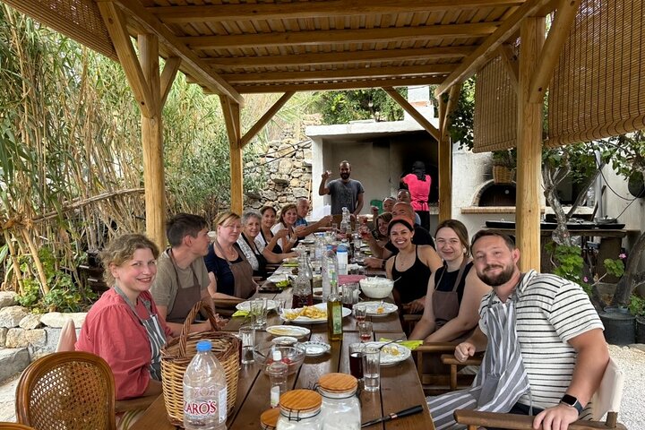 Experiência numa quinta de Naxos com aula de culinária, encontros com animais e degustação de comida local em Naxos, Grécia, foto 6 | wizardtrip