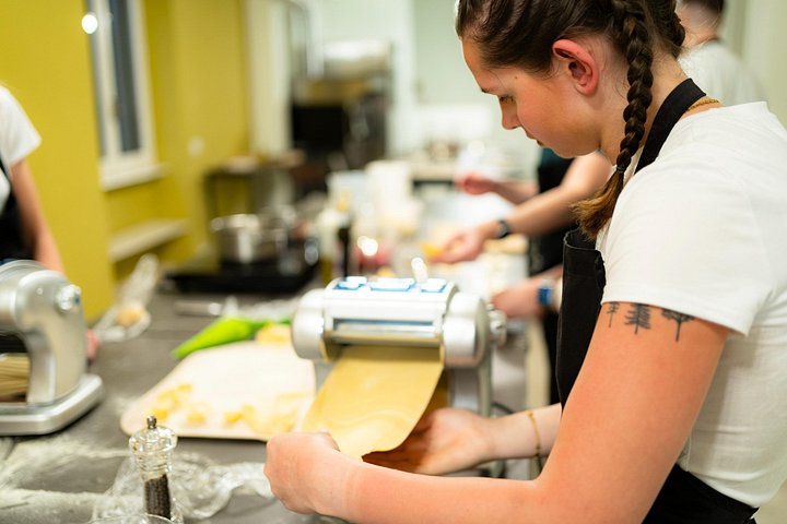 Aprende a hacer auténtica pasta italiana, gnocchi y tiramisù en una clase de cocina práctica en Milán, foto 10 | wizardtrip