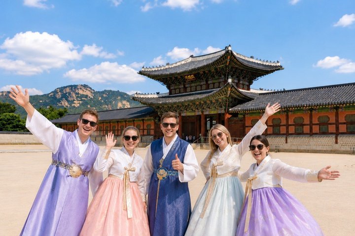 Kleine Groep Seoul Highlight Tour met optionele Hanbok & Theeceremonie | wizardtrip