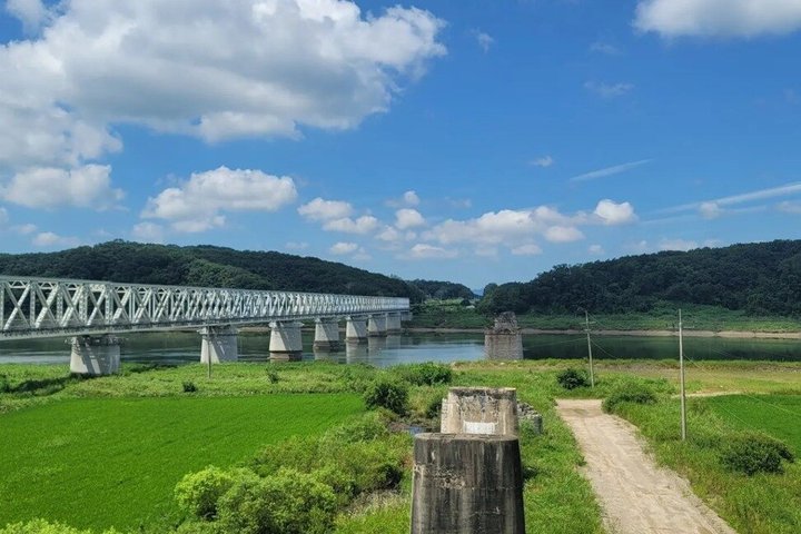 Tour in kleine groep van de Koreaanse DMZ met historische bezienswaardigheden en schilderachtige uitzichten, foto 25 | wizardtrip