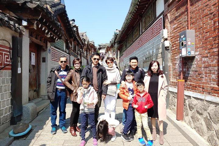 Private, anpassbare Tour zu den Highlights von Seoul, einschließlich Palästen, traditionellen Dörfern und Märkten, Foto 17 | wizardtrip