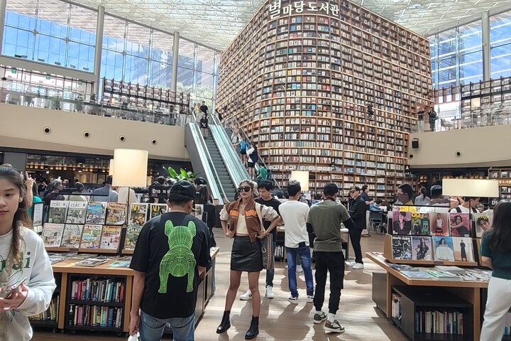 Private, anpassbare Tour zu den Highlights von Seoul, einschließlich Palästen, traditionellen Dörfern und Märkten, Foto 21 | wizardtrip