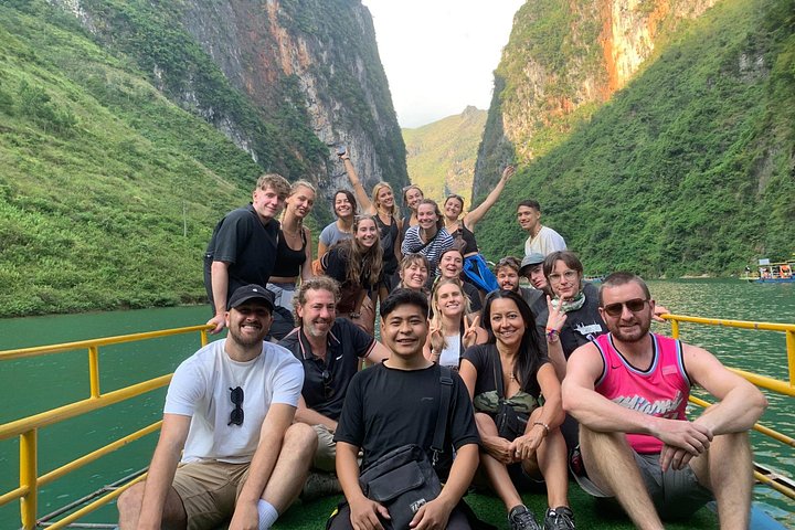 Malerische Motorradtour durch die dramatischen Landschaften von Ha Giang, einschließlich Pässe, Dörfer und kultureller Stätten, Foto 33 | wizardtrip