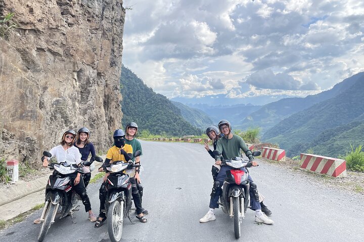 ベトナム、ハザン省の風光明媚なバイクツアー。山々、村、文化的な場所を紹介、写真11 | wizardtrip