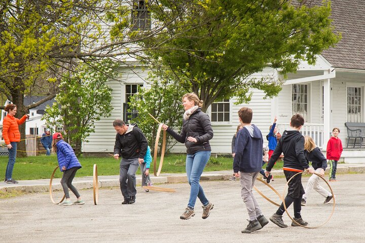 Udforsk maritim historie på Mystic Seaport Museum med højskrabere og en historisk landsby i Mystic, foto 6 | wizardtrip