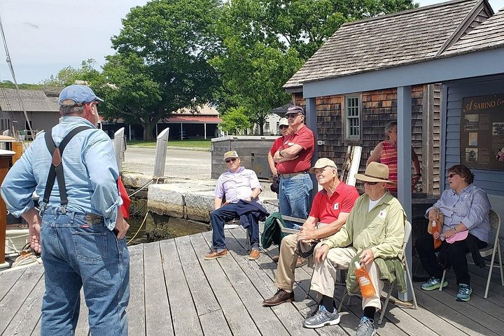 Udforsk maritim historie på Mystic Seaport Museum med højskrabere og en historisk landsby i Mystic, foto 11 | wizardtrip