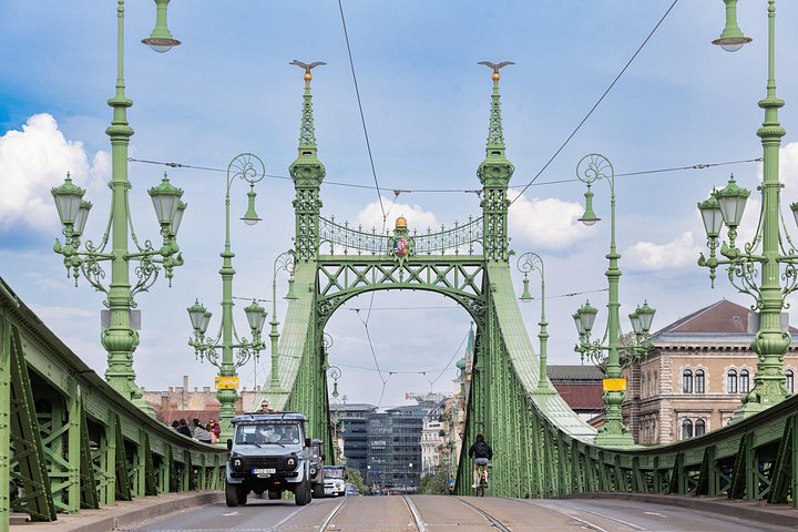 Circuit privé en Jeep des monuments de Budapest, y compris le château de Buda et le Parlement, photo 10 | wizardtrip