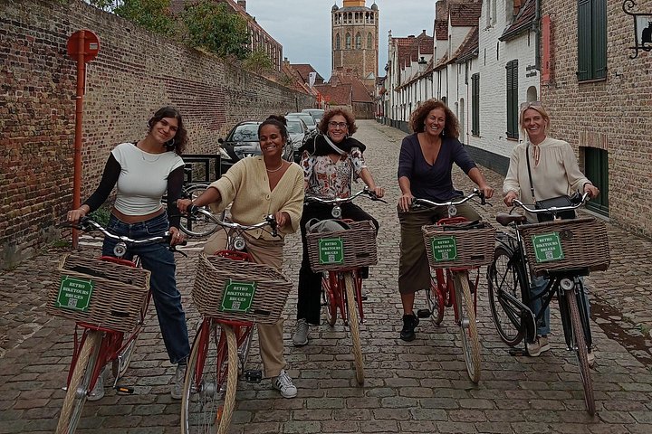 Guidet retro-sykkeltur gjennom Brugges historiske gater og skjulte perler, Belgia, foto 6 | wizardtrip