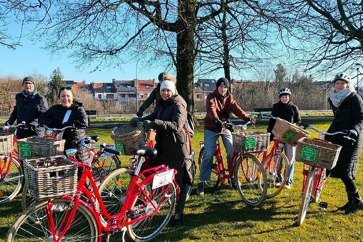 Guidet retro-sykkeltur gjennom Brugges historiske gater og skjulte perler, Belgia, foto 8 | wizardtrip