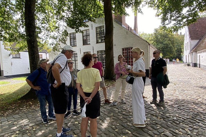 Guidet retro-sykkeltur gjennom Brugges historiske gater og skjulte perler, Belgia, foto 16 | wizardtrip