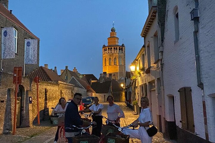 Guidet retro-sykkeltur gjennom Brugges historiske gater og skjulte perler, Belgia, foto 21 | wizardtrip