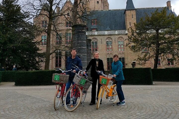 Guidet retro-sykkeltur gjennom Brugges historiske gater og skjulte perler, Belgia, foto 23 | wizardtrip
