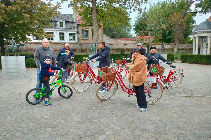 Guidet retro-sykkeltur gjennom Brugges historiske gater og skjulte perler, Belgia, foto 28 | wizardtrip