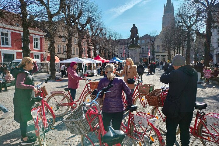Guidet retro-sykkeltur gjennom Brugges historiske gater og skjulte perler, Belgia, foto 33 | wizardtrip