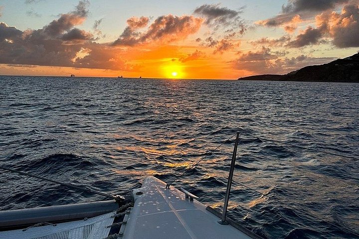 Luxury catamaran sailing and snorkeling tour in Sint Maarten with gourmet lunch and open bar, photo 7 | wizardtrip