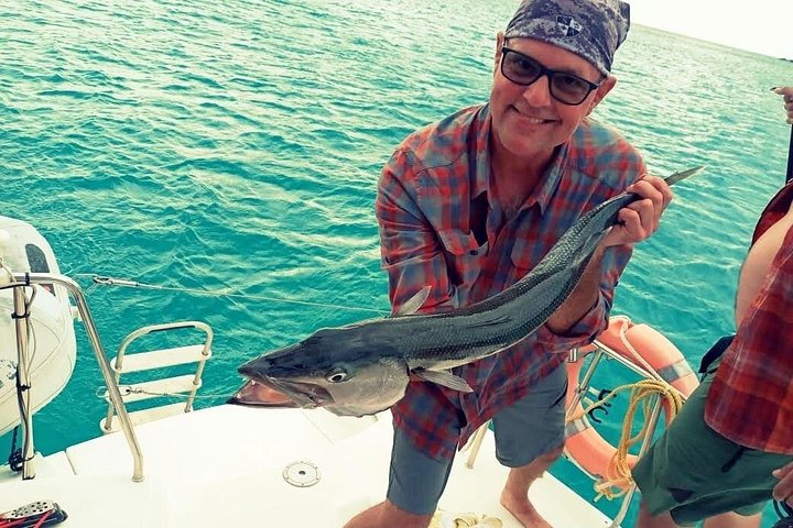 Luxury catamaran sailing and snorkeling tour in Sint Maarten with gourmet lunch and open bar, photo 9 | wizardtrip