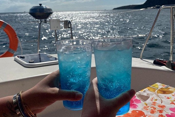 Luxury catamaran sailing and snorkeling tour in Sint Maarten with gourmet lunch and open bar, photo 17 | wizardtrip