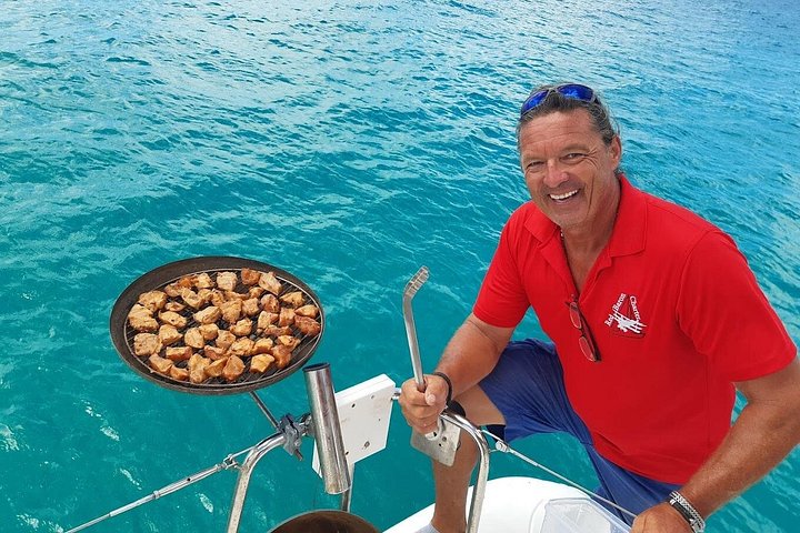 Luxury catamaran sailing and snorkeling tour in Sint Maarten with gourmet lunch and open bar, photo 19 | wizardtrip